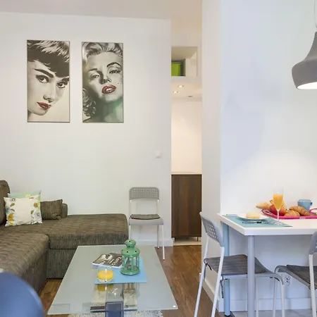 Praga Tower Apartment *